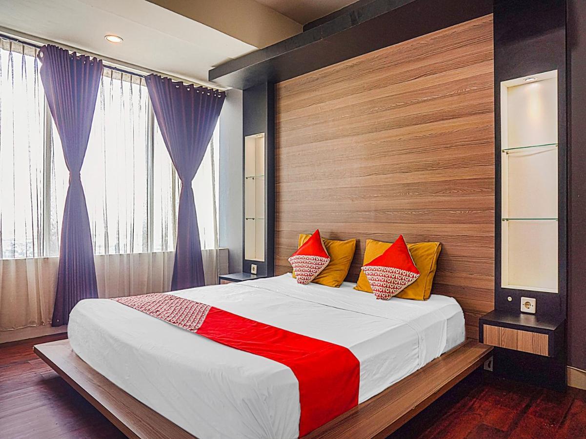 Oyo 90776 Fortune 88 Grand Kamala Lagoon Bekasi Luaran gambar